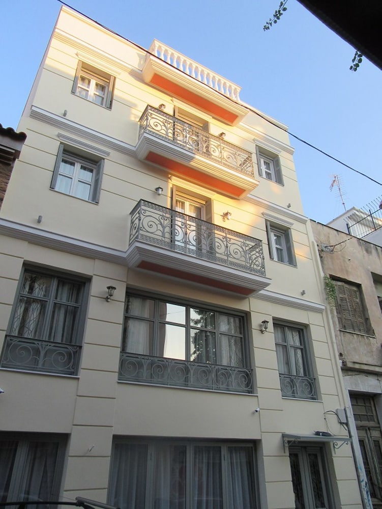 Nota Hotel Apartments