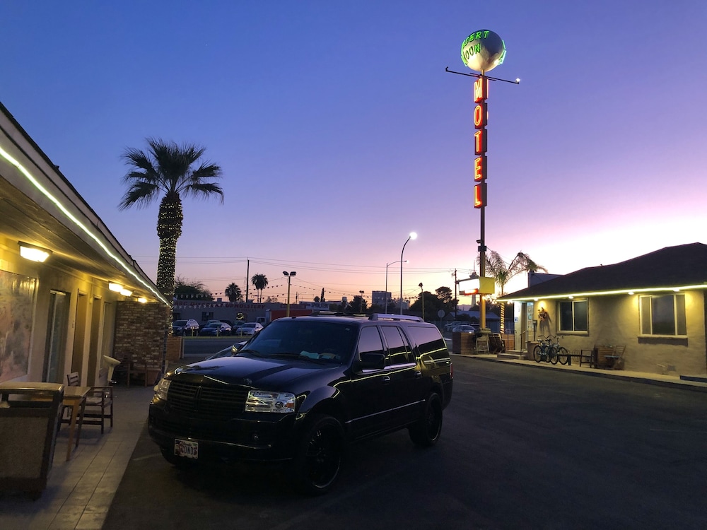 Desert Moon Motel