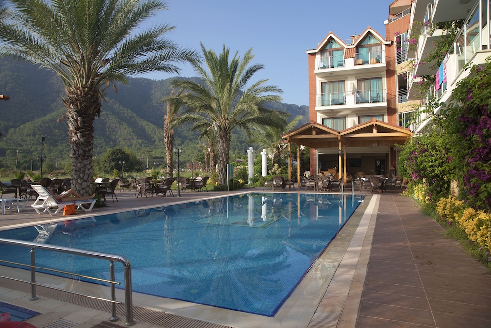Palmira Hotel - Featured Image