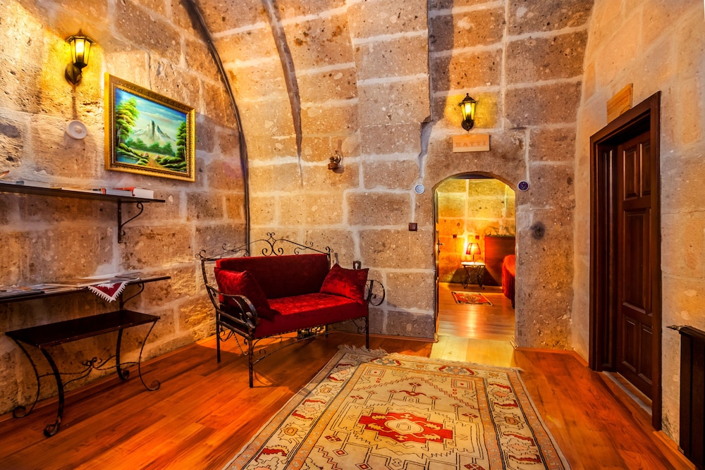 Cappadocia Antique Gelveri Cave Hotel - Featured Image