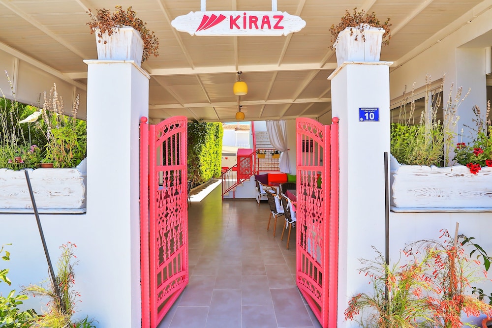 Kiraz Otel - Featured Image