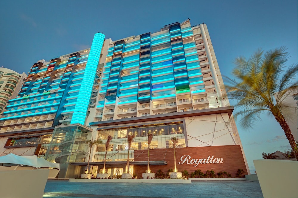 Royalton Suites Cancun Resort & Spa