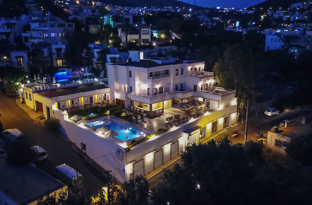 Laden Hotel Bodrum - Featured Image