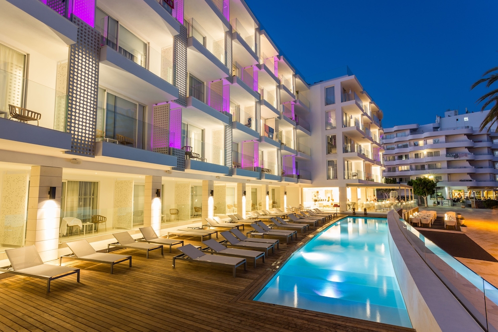 One Ibiza Suites