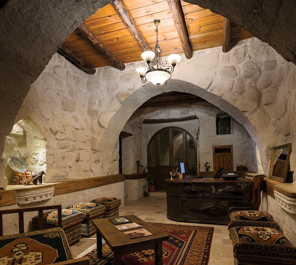 Aydinli Cave - Lobby