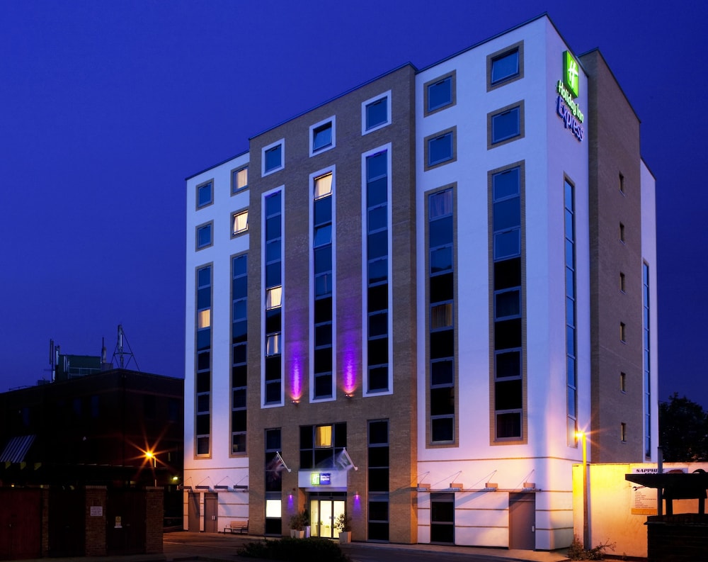Hotel Holiday Inn Express London - Watford Junction