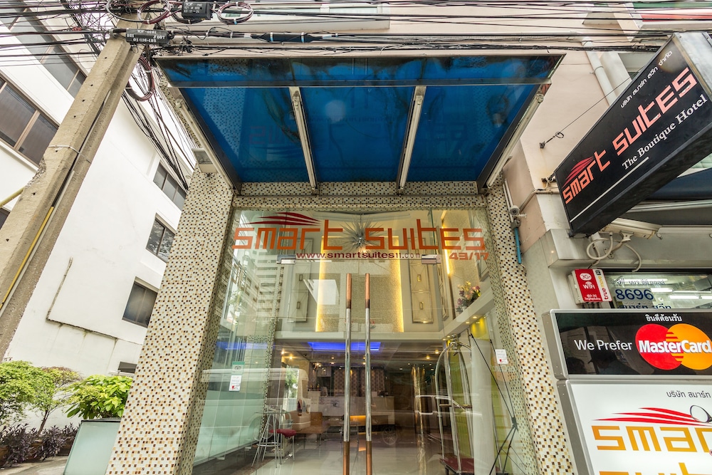 Smart Suites Boutique Hotel