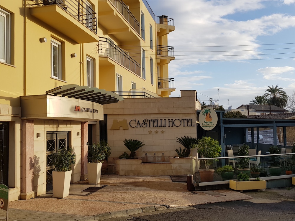 Castelli Hotel