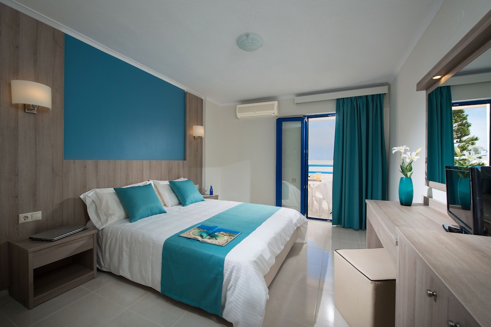 Central Hersonissos Hotel - Featured Image