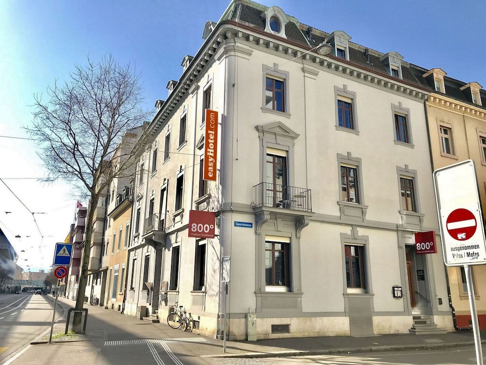 easyHotel Basel - Featured Image