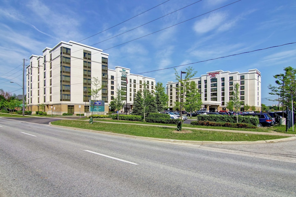 Homewood Suites Toronto Airport Corporate Centre - Featured Image