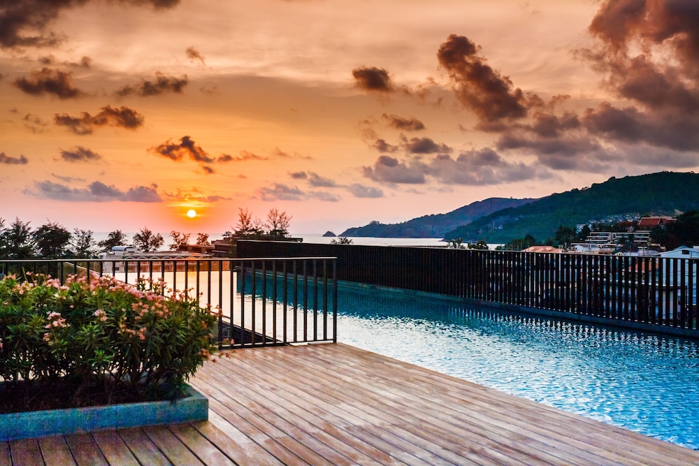 The Deck Patong by Lofty - Featured Image