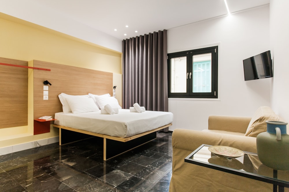 Greece U Around Athens Thissio Suites - Featured Image