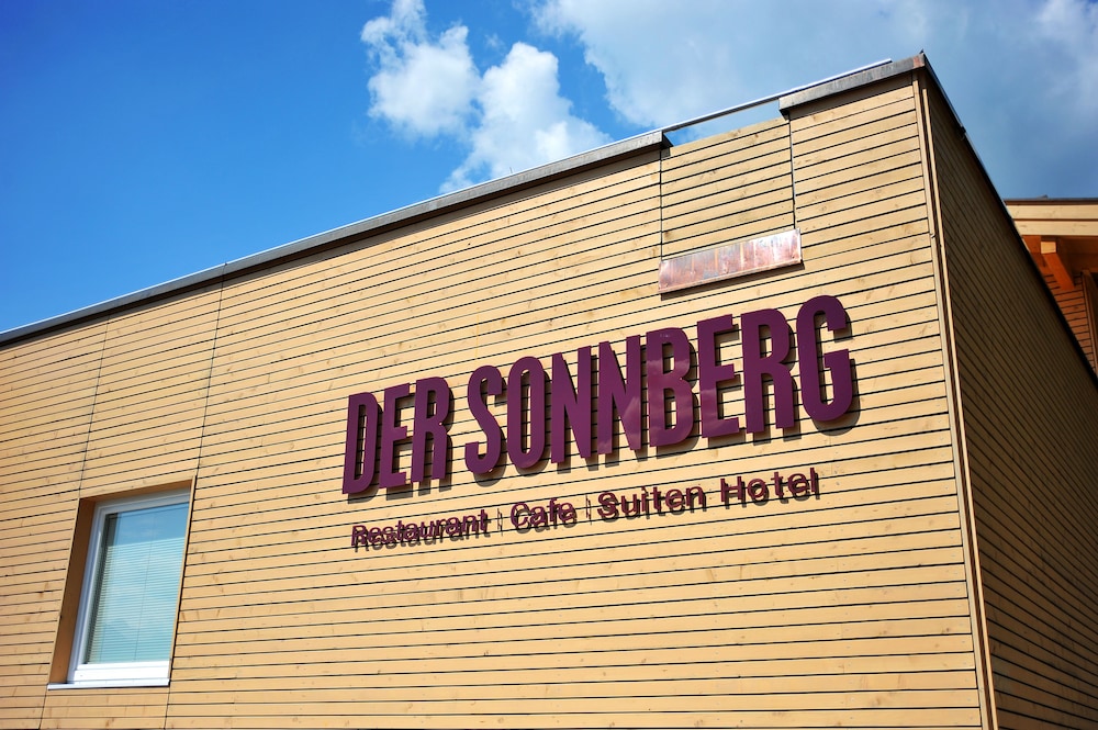 Der Sonnberg - Featured Image
