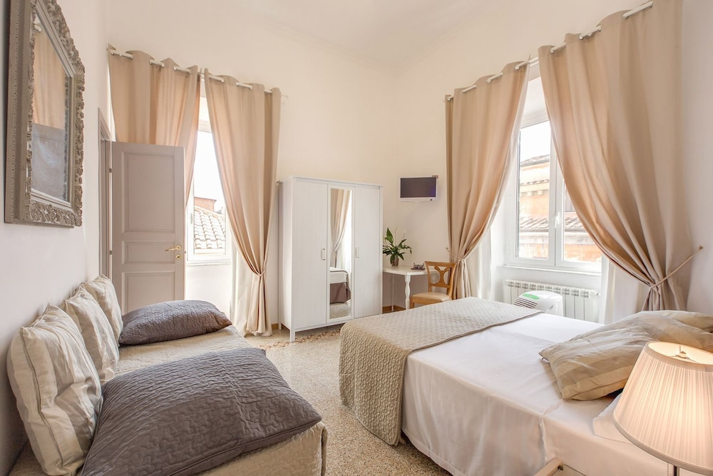 BiancorèRoma B&B