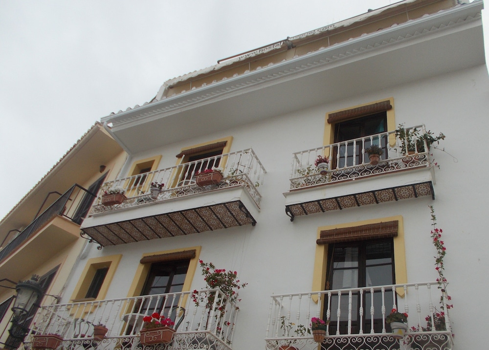 Hostal Miguel - Featured Image