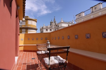 LIVING-SEVILLA CATEDRAL APARTMENTS