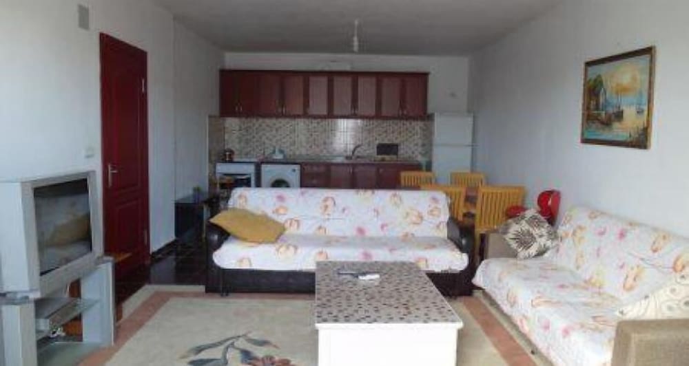 Lion Akarsu Apart Hotel - Living Room