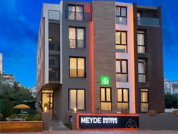 Meyde Boutique & Suites - Featured Image