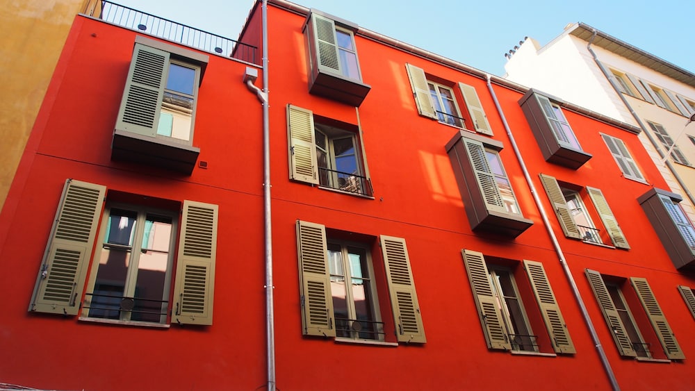 L'Abeille Boutique Apartments