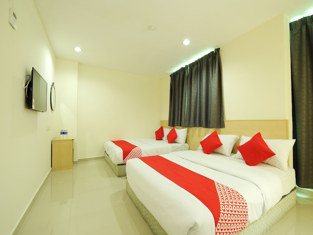 Batu Caves Star Hotel by OYO Rooms - Featured Image