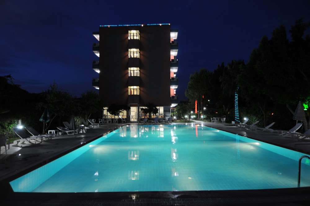 Melis Hotel - Featured Image