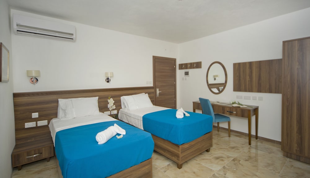 Hotel Slimiza Suites - Featured Image