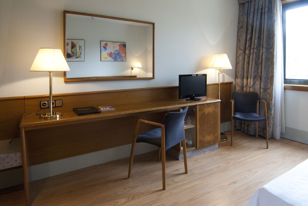 In-Room Business Center