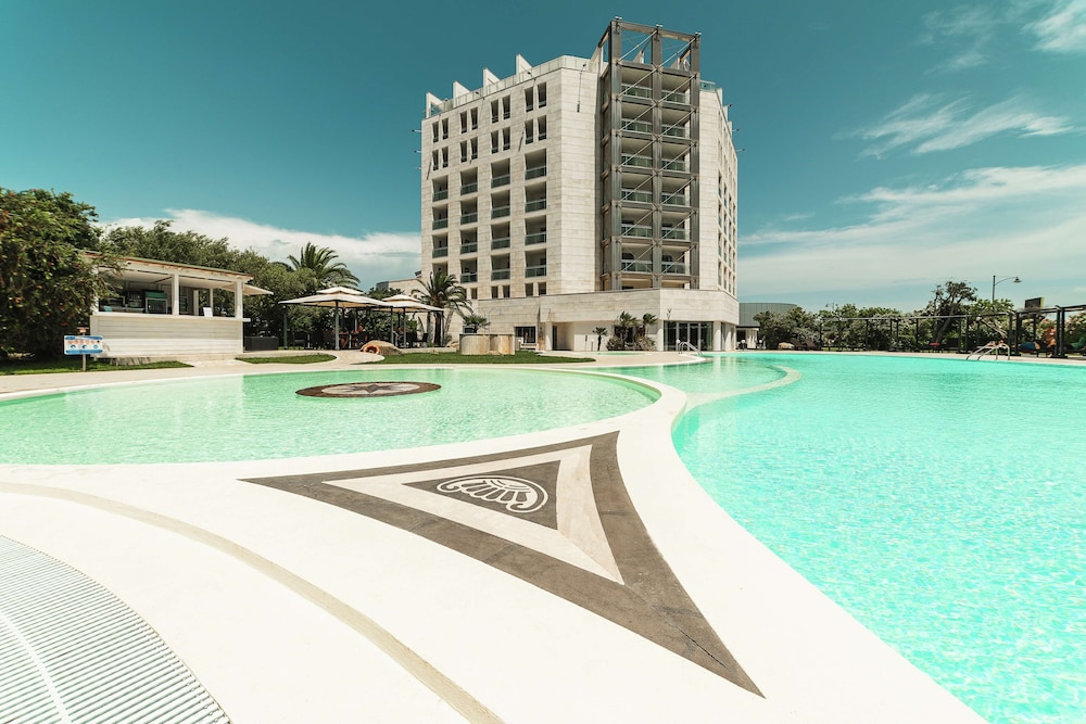 DoubleTree by Hilton Hotel Olbia - Sardinia