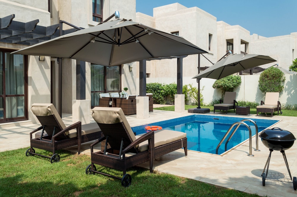 Dubai Creek Club Villas