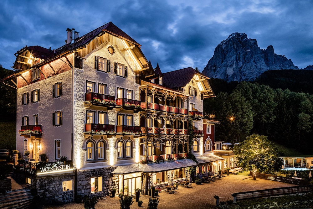 Hotel Wolkenstein - Featured Image