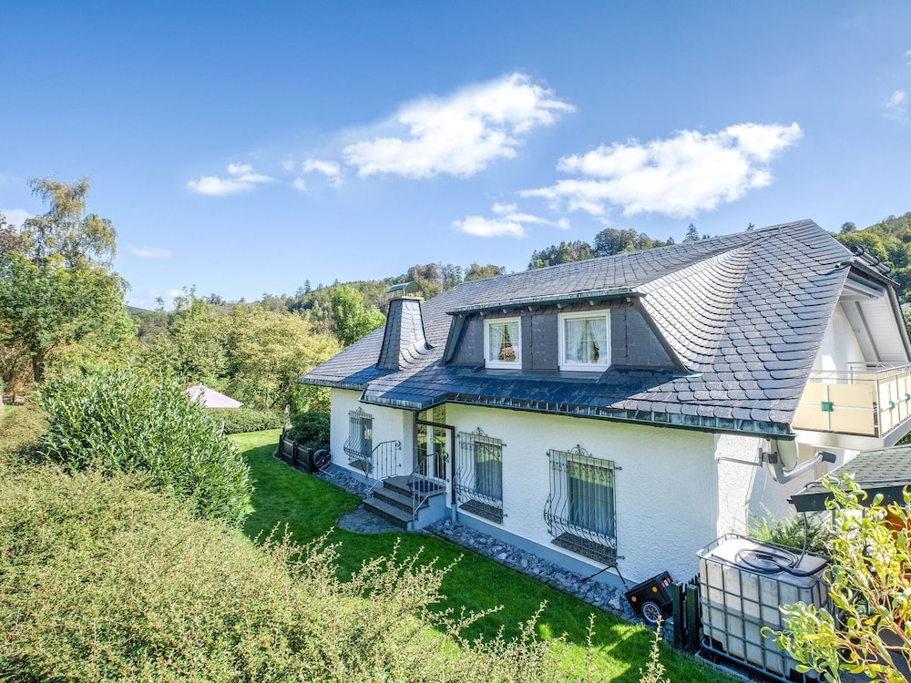 Modern Apartment in Schwalefeld With Garden