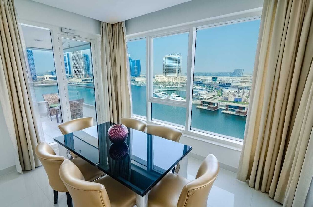 Hotel Al Ashrafia Holiday Waterfront Downtown - Featured Image