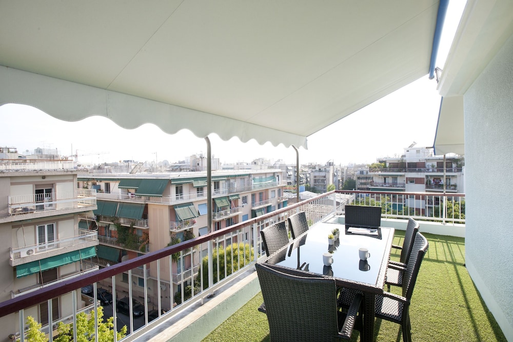 Ano Patisia - A 5th Floor Penthouse