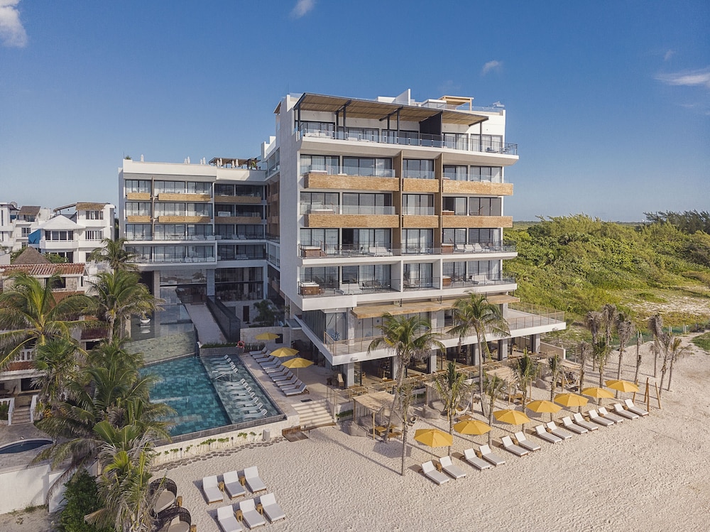 The Fives Oceanfront - Optional All Inclusive