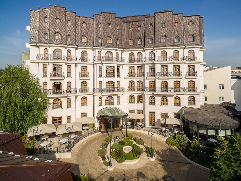 Epoque Hotel - Relais & Chateaux - Featured Image