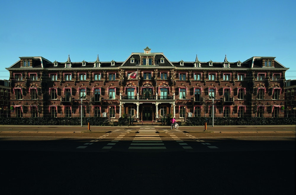 The Manor Amsterdam - Featured Image