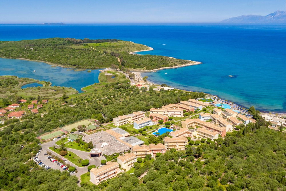 Mareblue Beach Corfu Resort