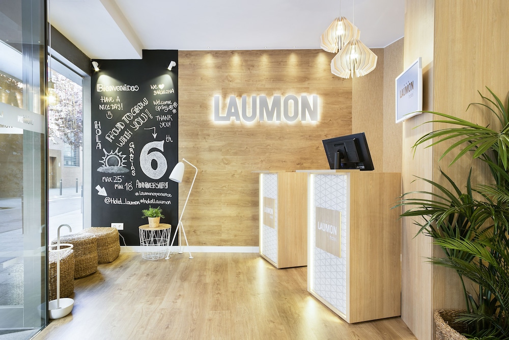 Hotel Laumon - Featured Image