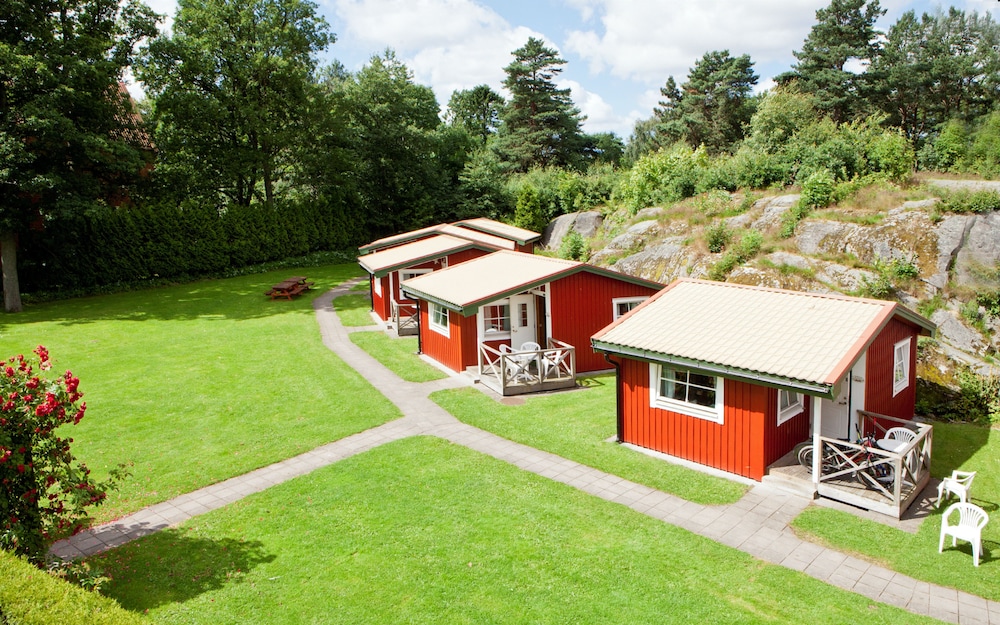 Kviberg Hostel & Cottages - Featured Image