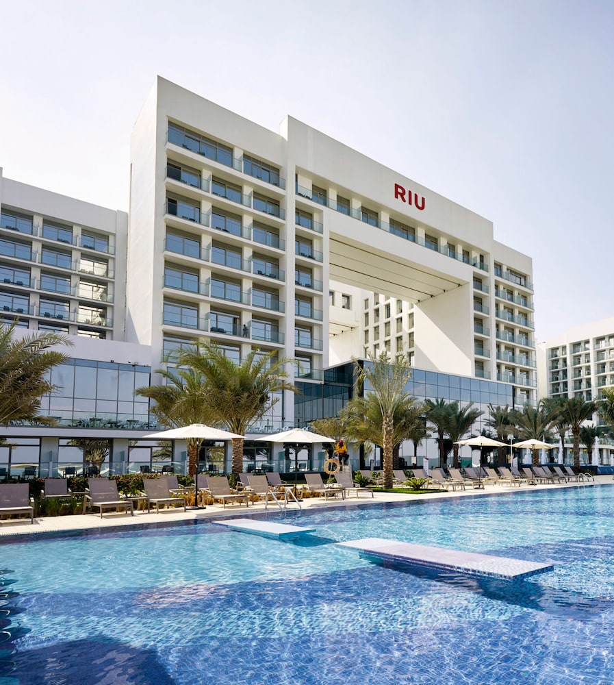 Riu Dubai - Featured Image