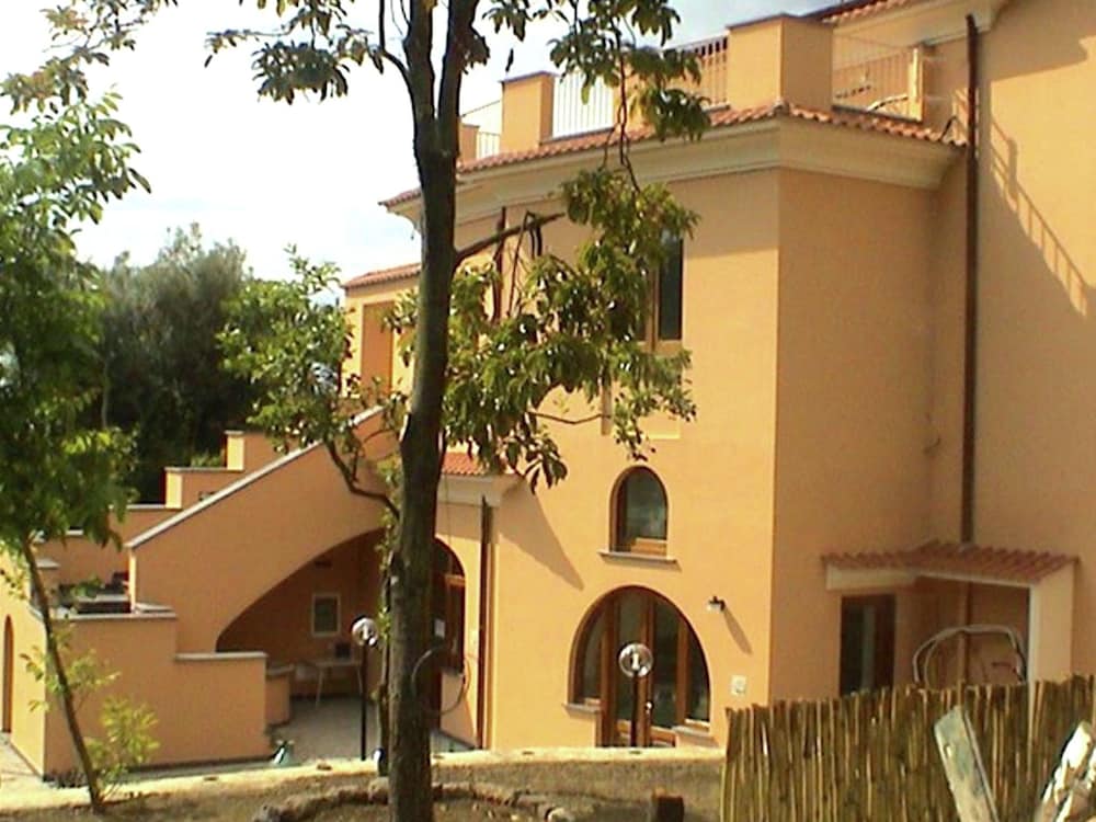 Lavish Mansion in Sorrento With Garden