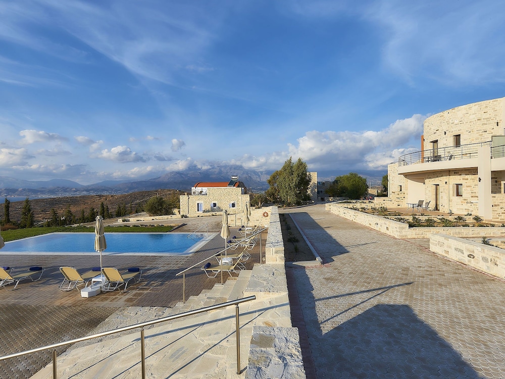 New Beautiful Complex With Villa's and App., big Pool, Stunning Views, SW Crete - Featured Image