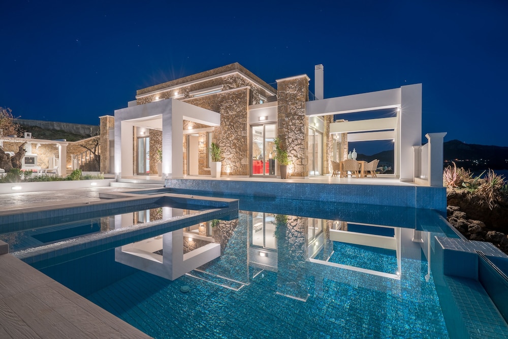 Tambouros Boutique Villas