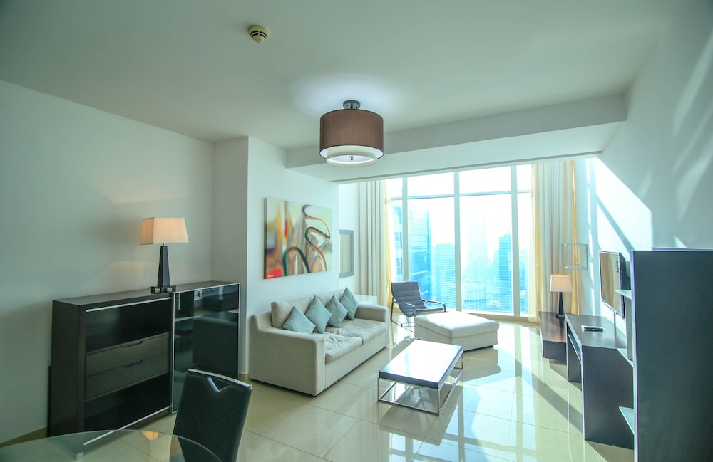 Lux BnB Movenpick JLT Penthouse 1BDR - Featured Image