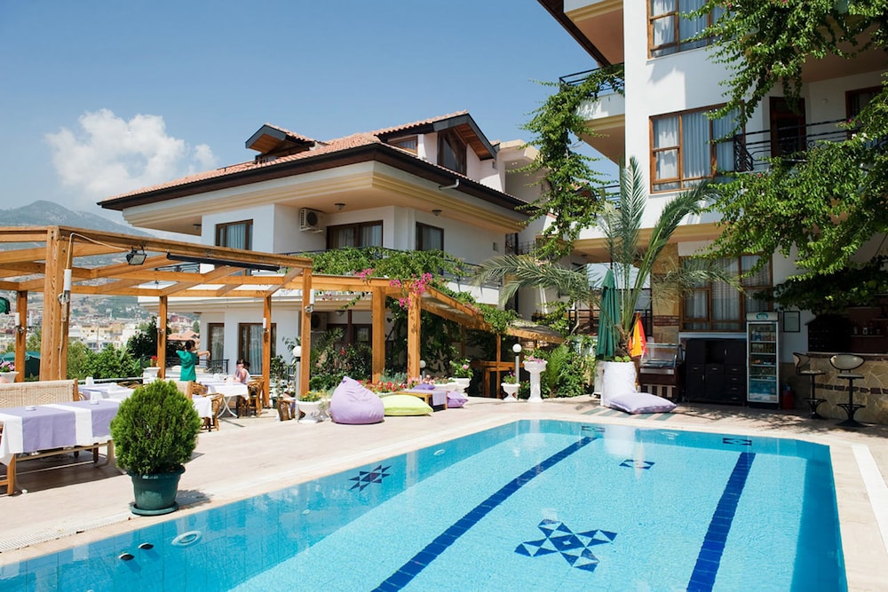 Villa Sonata Apart Hotel - Featured Image