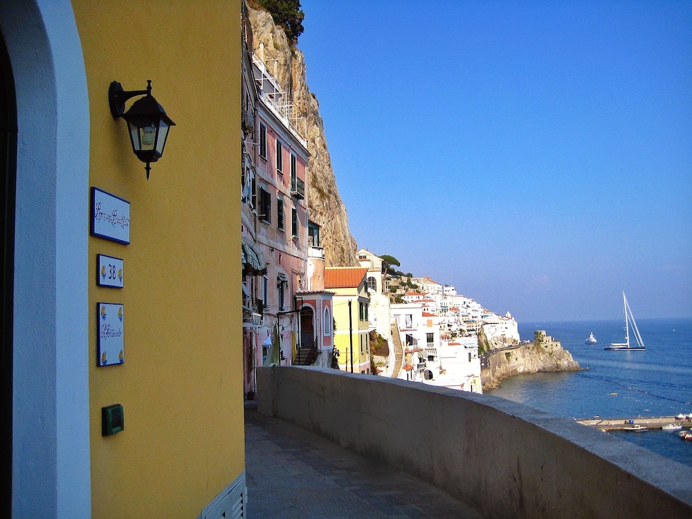 Il Porticciolo di Amalfi - Featured Image