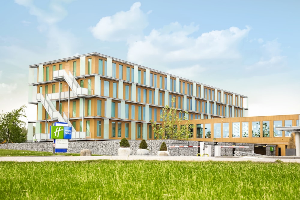 Holiday Inn Express Utrecht- Papendorp - Featured Image