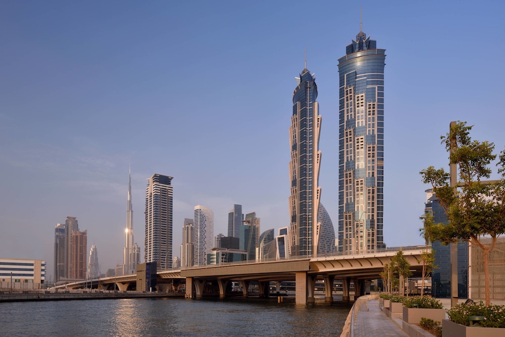 JW Marriott Marquis Hotel Dubai - Featured Image