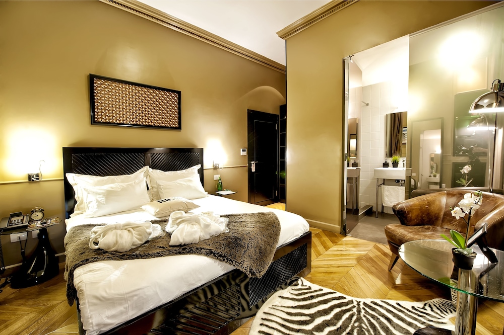 Montefiore 16 - Urban Boutique Hotel - Featured Image